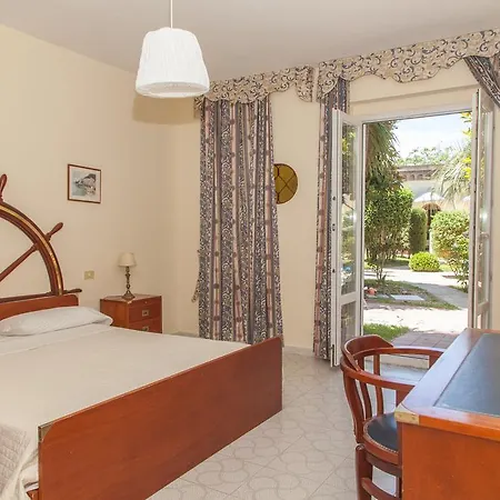 Hotel La Bagattella & 4*